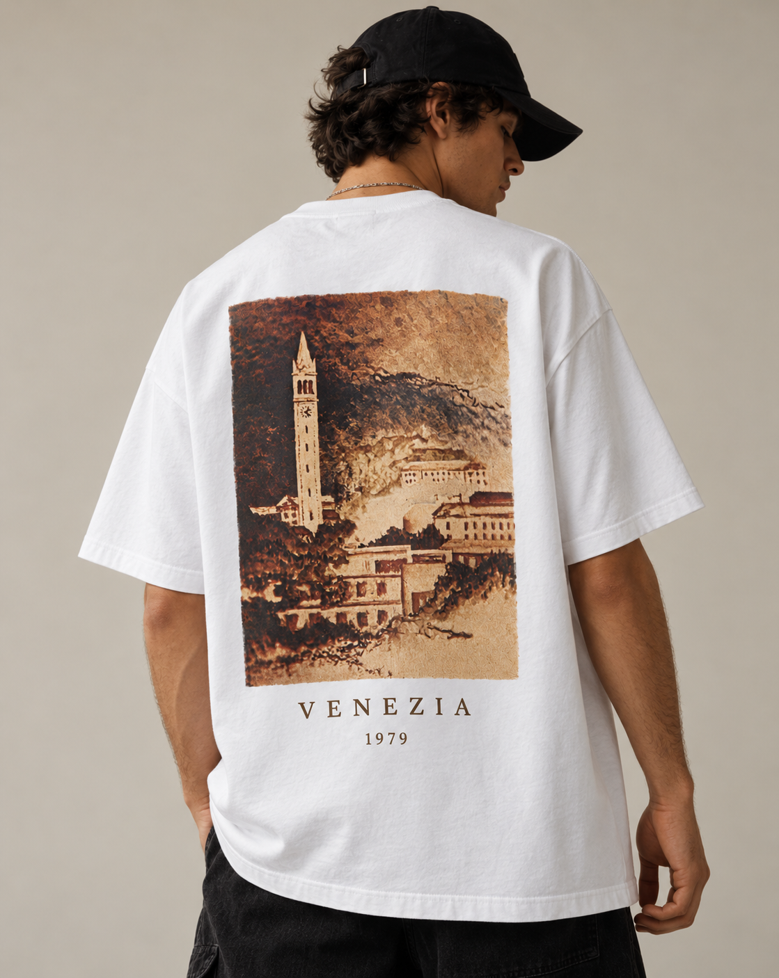 Venezia Tee — Model